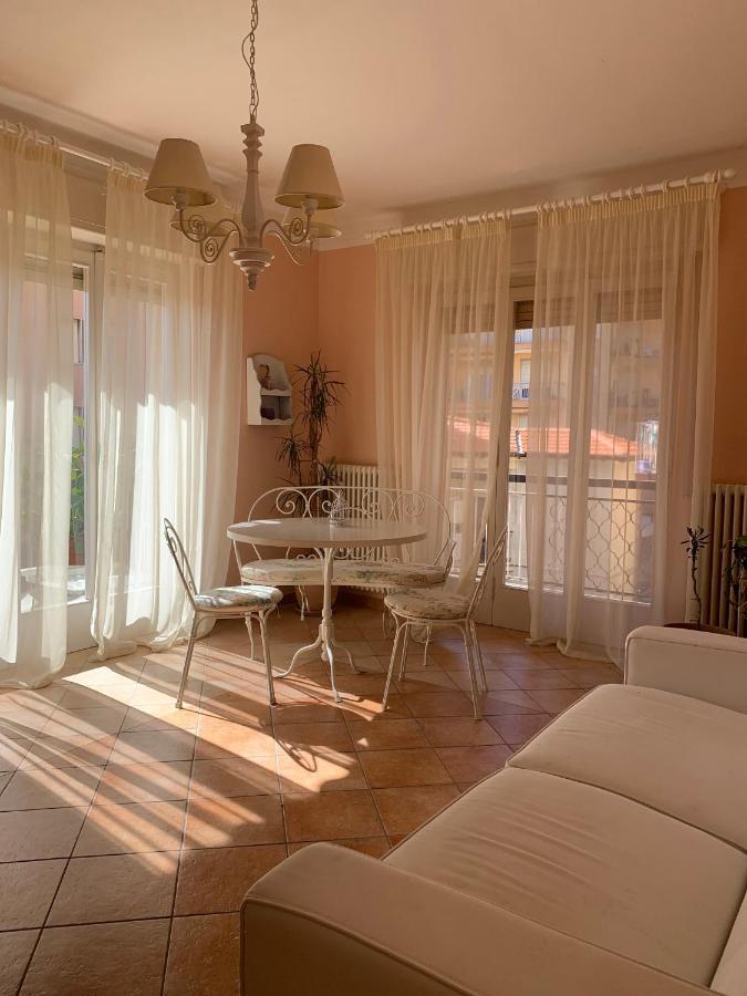 Casa Viola Vicino Al Mare By Smart-Home Vallecrosia Eksteriør billede
