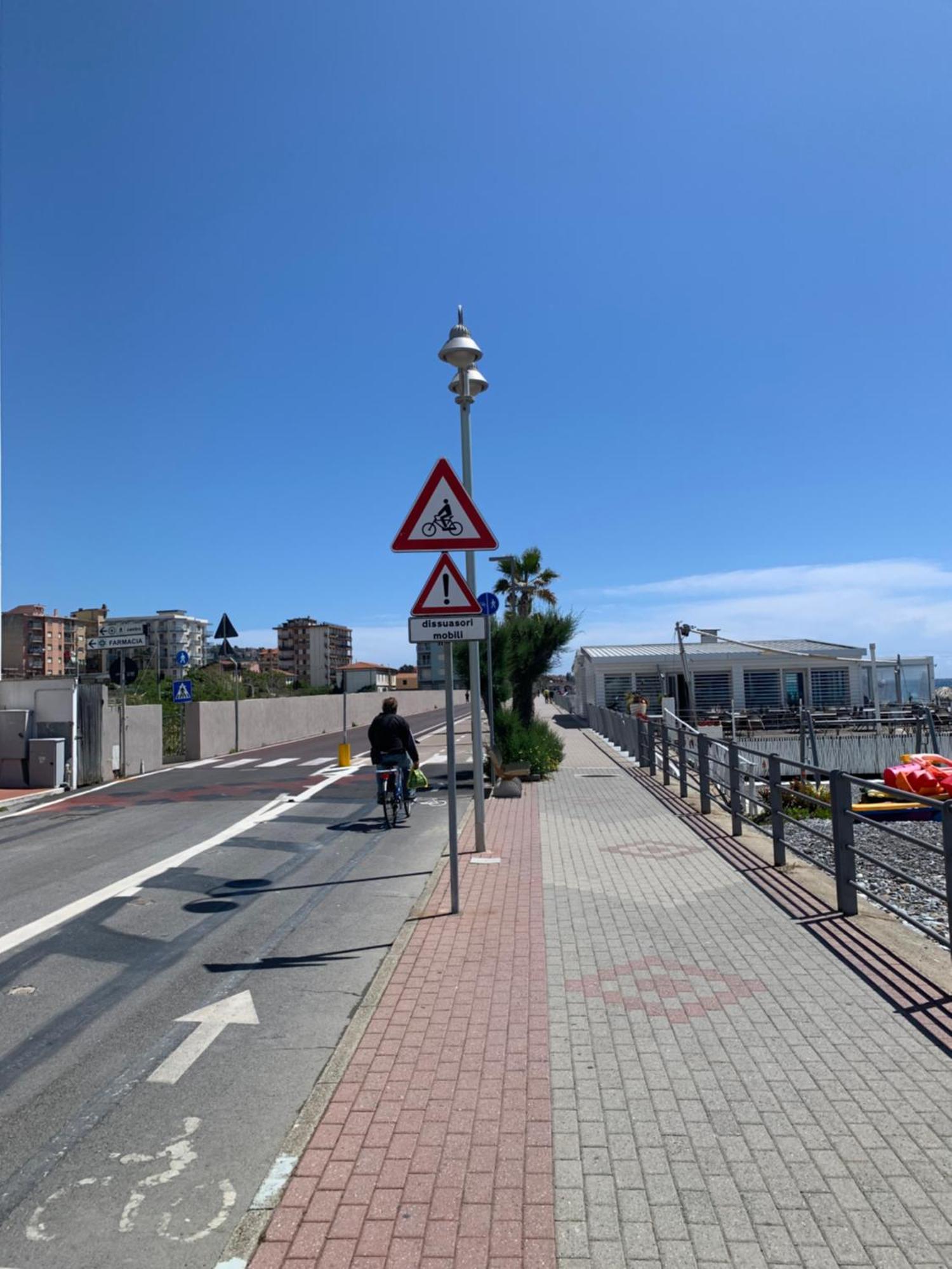 Casa Viola Vicino Al Mare By Smart-Home Vallecrosia Eksteriør billede